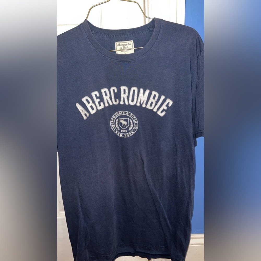 Navy short sleeve shirt
